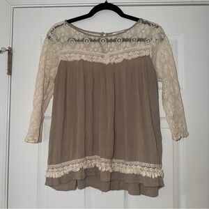 Umgee Cream and Tan Lace Backless Blouse